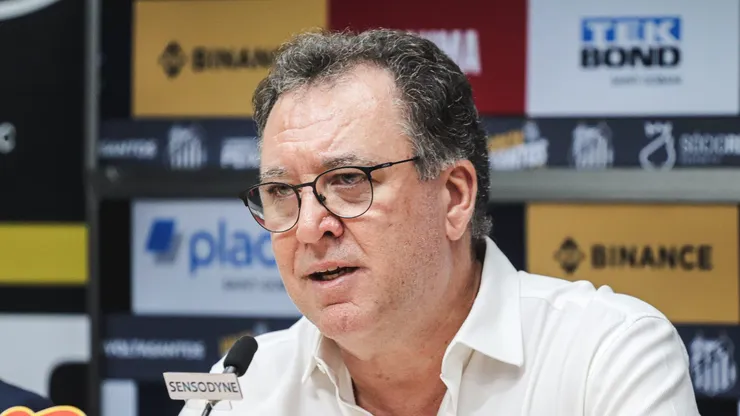 Presidente do Peixe durante coletiva