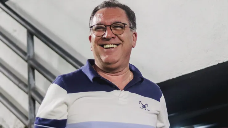 Jean Pestanã tem aprovação de Marcelo Teixeira no Santos