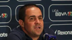 André Jardine durante coletiva de imprensa. Técnico pode 'tirar' jogador do Verdão.