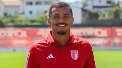 Clayton Sampaio pode reforçar o Internacional. Foto: Divulgação/AVS