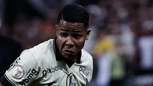 SP - SAO PAULO - 02/12/2023 - BRASILEIRO A 2023, CORINTHIANS X INTERNACIONAL - Wesley jogador do Corinthians durante partida contra o Internacional no estadio Arena Corinthians pelo campeonato Brasileiro A 2023. Foto: Fabio Giannelli/AGIF