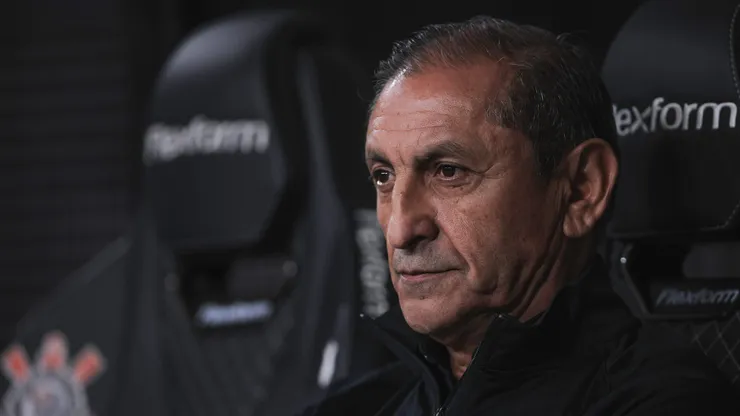 Ramón Díaz também é pressionado pelo torcedor