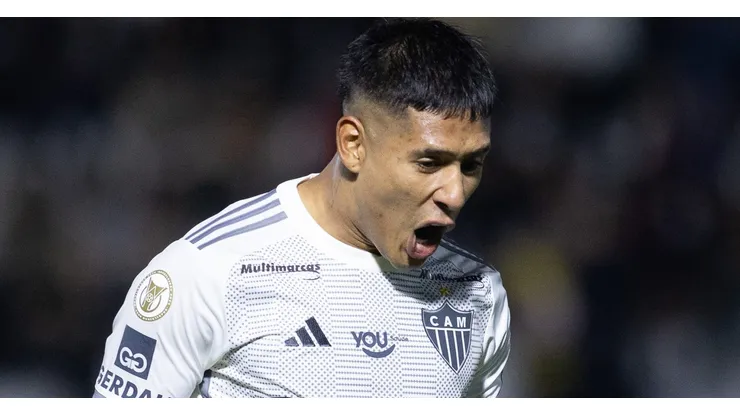 Zaracho passou por cirurgia e Dr. Lasmar contou tudo sobre a situação do jogador