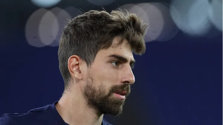 Luan Peres, ex-Olympique de Marseille, interessou ao Vascão.