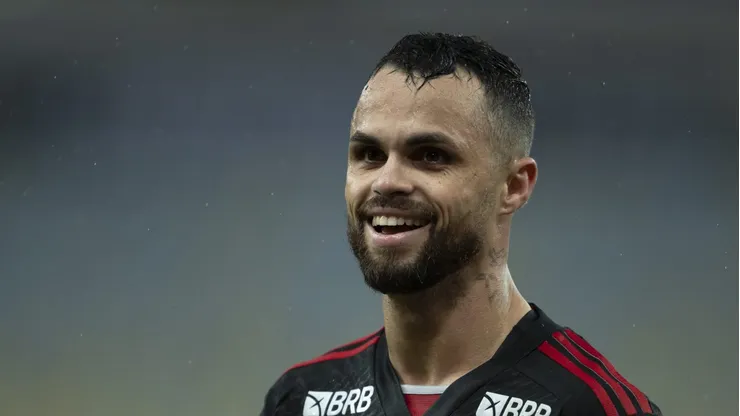 Michael comemorando o gol marcado contra Red Bull Bragantino pelo Brasileirão