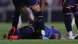 SP - SAO PAULO - 22/08/2024 - COPA LIBERTADORES 2024, SAO PAULO X NACIONAL (URU) - Izquierdo jogador do Nacional (URU) sai de ambulancia de partida contra o Sao Paulo no estadio Morumbi pelo campeonato Copa Libertadores 2024. Foto: Ettore Chiereguini/AGIF