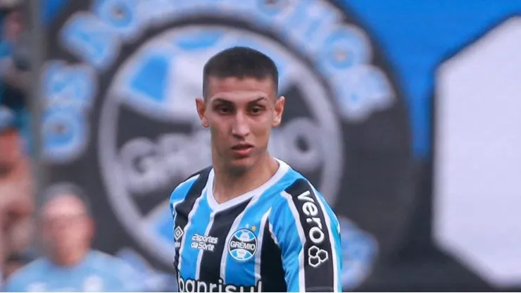 RS - CAXIAS DO SUL - 17/08/2024 - BRASILEIRO A 2024, GREMIO X BAHIA - Miguel Monsalve jogador do Gremio durante partida contra o Bahia no estadio Alfredo Jaconi pelo campeonato Brasileiro A 2024. Foto: Maxi Franzoi/AGIF