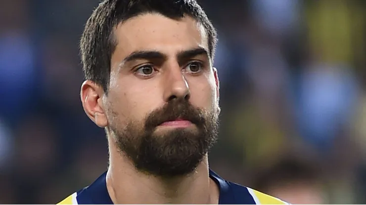 Luan Peres durante partida entre Fenerbahçe e Sivasspror, noUlker Sukru Saracoglu Stadium, pela semifinal da Copa da Turquia, no dia 24/05/2023.