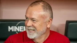 MG - BELO HORIZONTE - 24/08/2024 - BRASILEIRO A 2024, ATLETICO-MG X FLUMINENSE - Mano Menezes tecnico do Fluminense durante partida contra o Atletico-MG no estadio Mineirao pelo campeonato Brasileiro A 2024. Foto: Fernando Moreno/AGIF