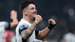 Corinthians renovou o contrato de Rodrigo Garro em agosto e salário chegou a mais de R$ 800 mil mensais.