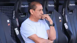 Treinador busca tirar o time do Z4