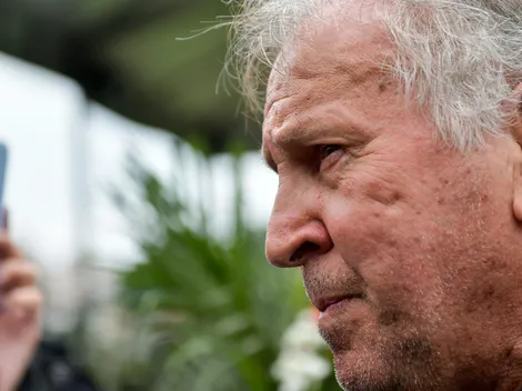 Zico não poupa críticas a Ayrton Lucas no Flamengo