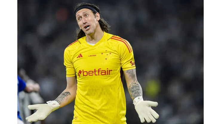 RJ - RIO DE JANEIRO - 27/07/2024 - BRASILEIRO A 2024, BOTAFOGO X CRUZEIRO - Cassio goleiro do Cruzeiro durante partida contra o Botafogo no estadio Engenhao pelo campeonato Brasileiro A 2024. Foto: Thiago Ribeiro/AGIF