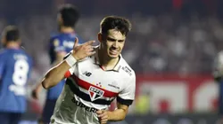 Bobadilla comemorando o gol desta quinta-feira. Foto: Rubens Chiri / SPFC