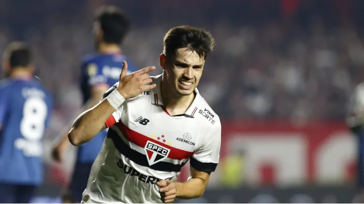 Bobadilla comemorando o gol desta quinta-feira. Foto: Rubens Chiri / SPFC