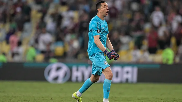 Goleiro vive má fase no clube gaúcho. Thiago Ribeiro/AGIF.