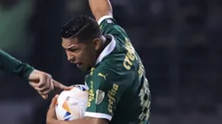 SP - SAO PAULO - 21/08/2024 - COPA LIBERTADORES 2024, PALMEIRAS X BOTAFOGO - Rony jogador do Palmeiras comemora seu gol durante partida contra o Botafogo no estadio Arena Allianz Parque pelo campeonato Copa Libertadores 2024. Foto: Marcello Zambrana/AGIF