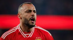 Arthur Cabral deve sair do Benfica e Corinthians abriu conversas para negociar