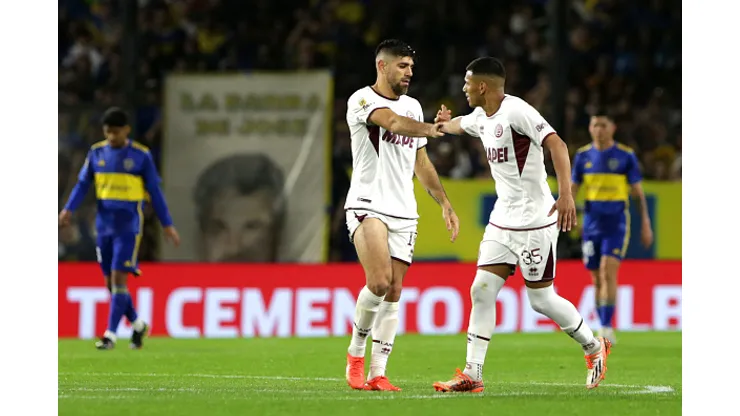 BUENOS AIRES, ARGENTINA - SEPTEMBER 23: Leandro Diaz celebrates with teammate Braian Aguirre after scoring the first goal of his team during a match between Boca Juniors and Lanus as part of Group B of Copa de la Liga Profesional 2023 at Estadio Alberto J. Armando on September 23, 2023 in Buenos Aires, Argentina. (Photo by Daniel Jayo/Getty Images)