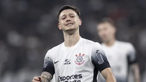 Garro durante a partida contra o Clube de Bragança Paulista.