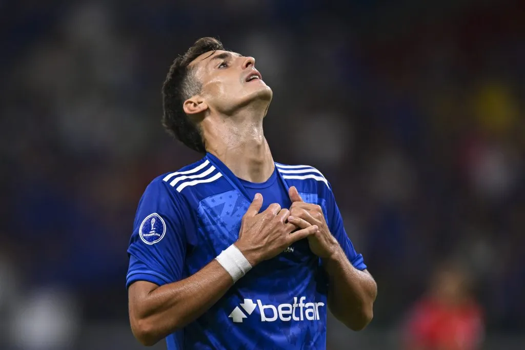 Dinenno ainda sofre com as consequência da lesão - (Photo by Pedro Vilela/Getty Images).