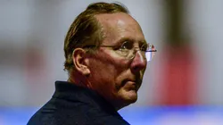 BA - SALVADOR - 11/07/2024 - BRASILEIRO A 2024, VITORIA X BOTAFOGO - John Textor dono da SAF do Botafogo antes da partida contra o Vitoria no estadio Barradao pelo campeonato Brasileiro A 2024.