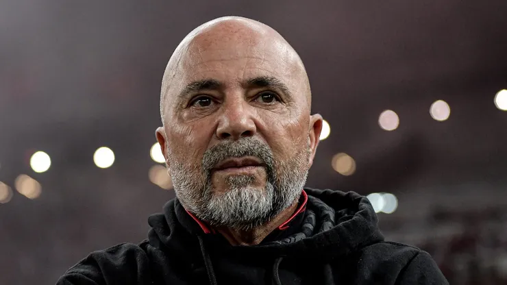 RJ - RIO DE JANEIRO - 16/08/2023 - COPA DO BRASIL 2023, FLAMENGO X GREMIO - Jorge Sampaoli tecnico do Flamengo durante partida contra o Gremio no estadio Maracana pelo campeonato Copa do Brasil 2023. Foto: Thiago Ribeiro/AGIF