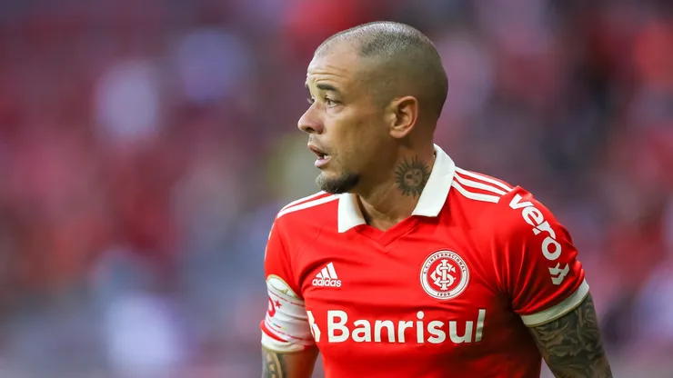 D'Alessandro em ação pelo Internacional como jogador, em 2022. Foto: Pedro H. Tesch/AGIF