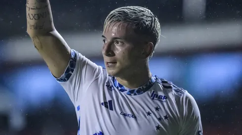 Cruzeiro e Boca Juniors duelam por vaga na Sul-Americana.