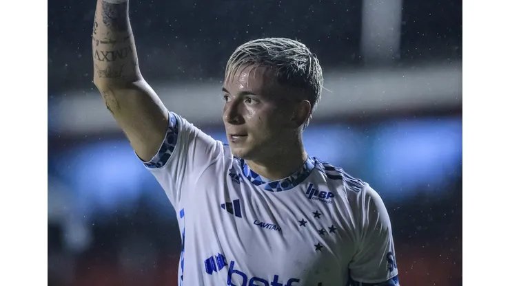 Cruzeiro e Boca Juniors duelam por vaga na Sul-Americana.