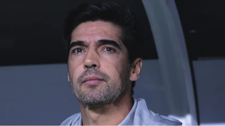 Abel Ferreira muda escalação do Verdão.