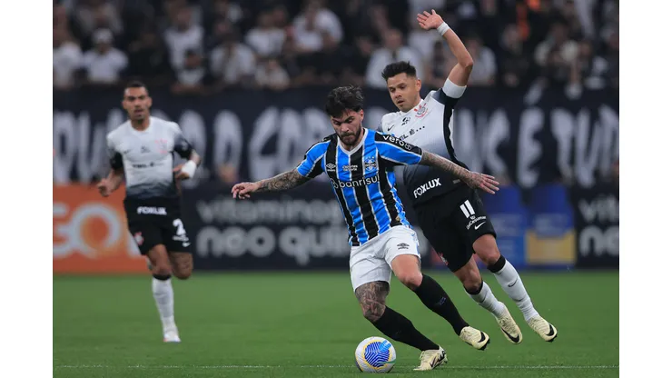 Nathan jogador do Gremio durante partida contra o Corinthians no estadio Arena Corinthians pelo campeonato Brasileiro A 2024. Foto: Ettore Chiereguini/AGIF.
