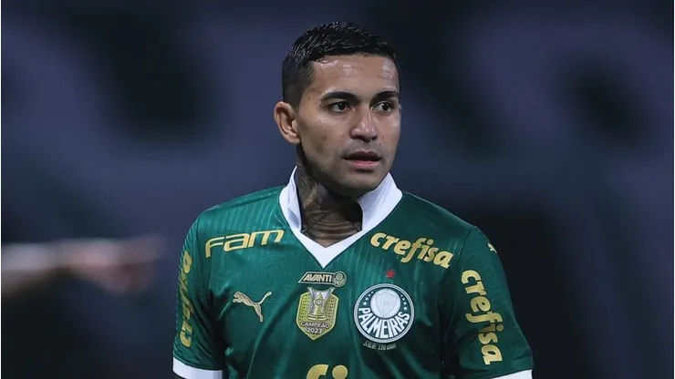 SP - SAO PAULO - 20/07/2024 - BRASILEIRO A 2024, PALMEIRAS X CRUZEIRO - Dudu jogador do Palmeiras durante partida contra o Cruzeiro no estadio Arena Allianz Parque pelo campeonato Brasileiro A 2024. Foto: Ettore Chiereguini/AGIF