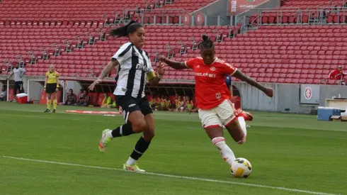 Equipes se enfrentam em momentos distintos. Divulgação/SC Internacional.