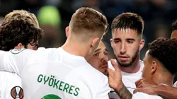 Jogadores do Sporting comemoram gol em partida da UEFA Europa League. (Photo by Emilio Andreoli/Getty Images)