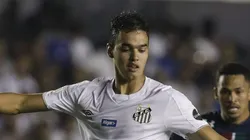Felipe Aguilar, ex-Santos, oferecido ao Clube Carioca.