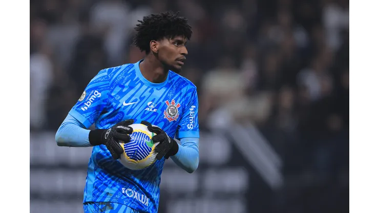 Hugo Souza, goleiro do Corinthians durante partida contra o Criciuma no estadio Arena Corinthians pelo Brasileirão A 2024