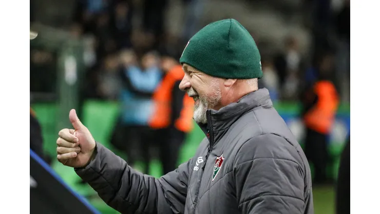 Mano Menezes, técnico do Fluminense e adversário do Grêmio