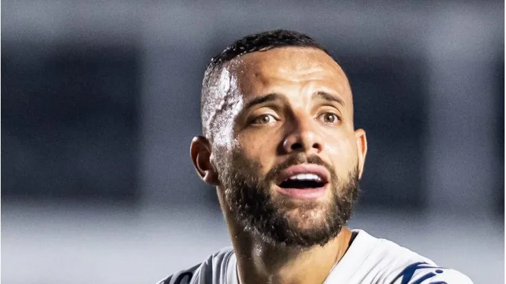 Guilherme, jogador do Santos, entrou no noticiário rubro-negro.