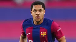 André Cury, empresário de Vitor Roque, cobra milhões do Corinthians.