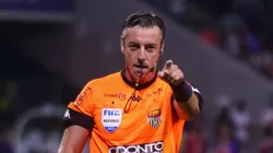 Claus tem decisão importante após confusão em clássico