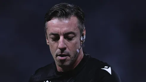 SP - SAO PAULO - 18/08/2024 - BRASILEIRO A 2024, PALMEIRAS X SAO PAULO - O arbitro Raphael Claus durante partida entre Palmeiras e Sao Paulo no estadio Arena Allianz Parque pelo campeonato Brasileiro A 2024. Foto: Ettore Chiereguini/AGIF