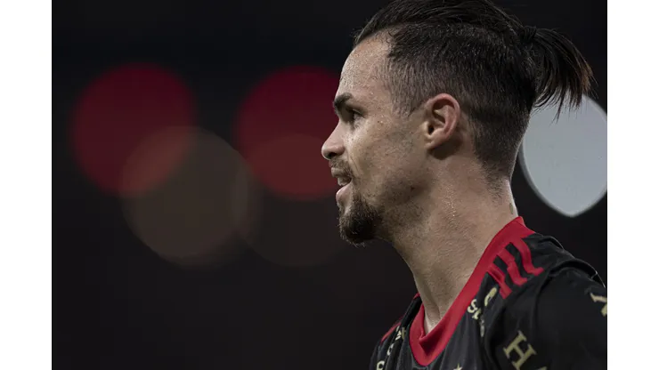 Michael ex-jogador do Flamengo comemora seu gol durante partida contra o Atletico-GO no estadio Maracana pelo campeonato Brasileiro A 2021.