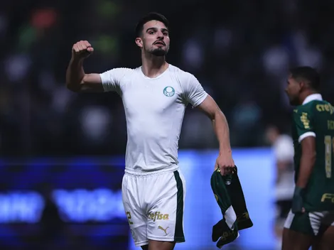 Palmeiras derrota São Paulo nos minutos finais em jogo polêmico e repleto de confusão