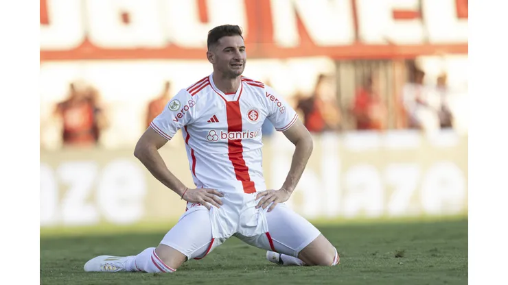 Alario jogador do Internacional durante partida contra o Atletico-GO. Foto: Heber Gomes/AGIF