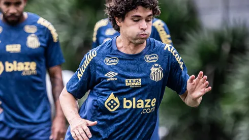 Vai ficar? Santos está perto de definir futuro de lateral-esquerdo Dodô