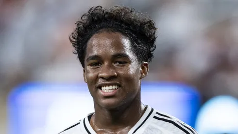 Endrick durante amistoso contra o Barça. Foto: Ira L. Black/Getty Images