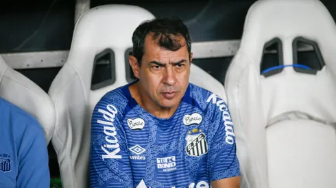 Treinador falou sobre o desempenho da equipe na coletiva