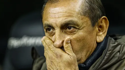 Ramón Díaz em partida entre Bragantino e Corinthians