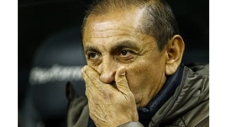 Ramón Díaz em partida entre Bragantino e Corinthians